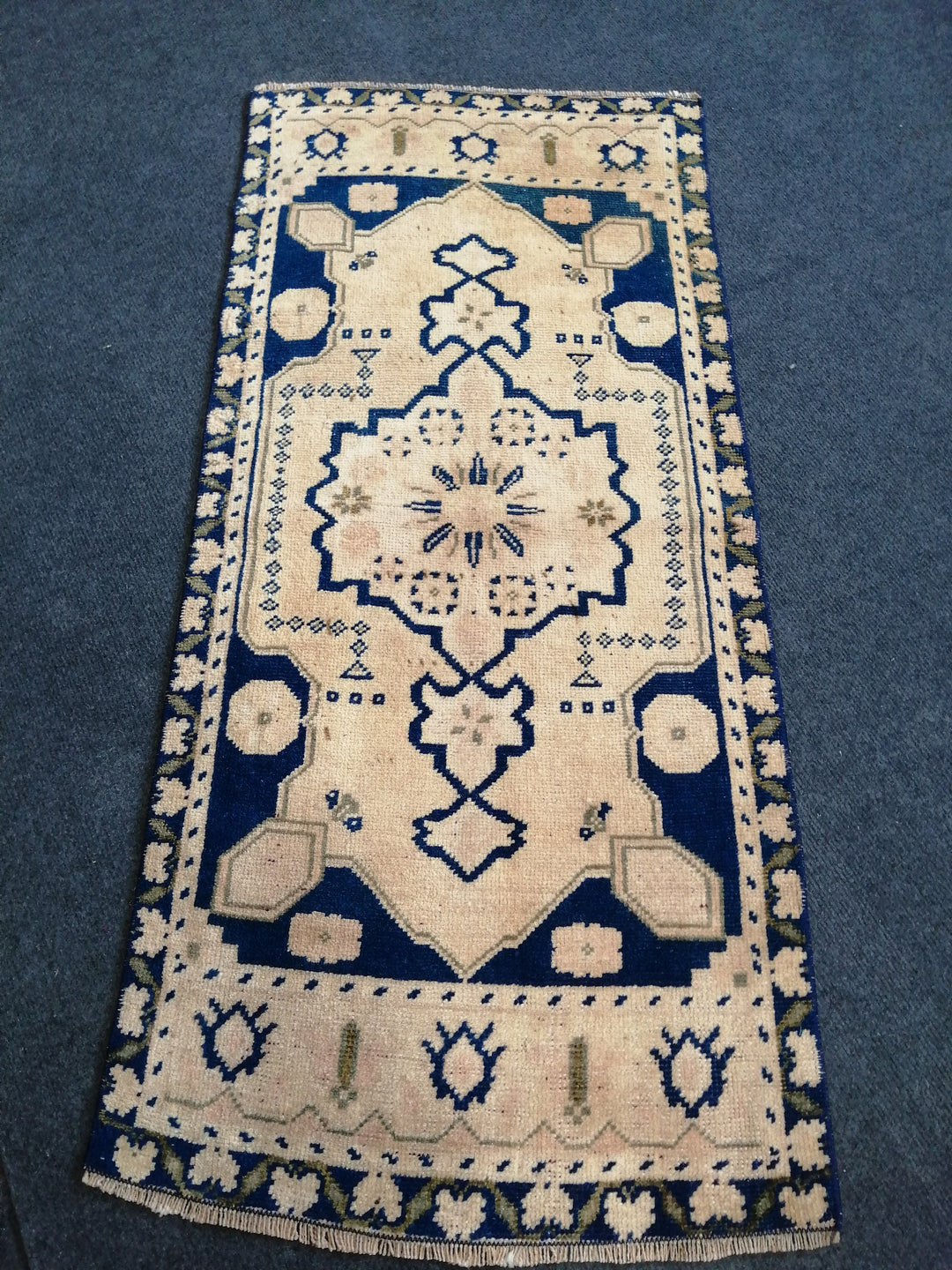 Turkish Oushak Runner Rug 2'8" x 9'9" Hand-Knotted pattern