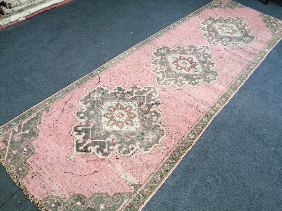 Beige Turkish Runner Rug 3' x 9' 5" Hand-Knotted detail