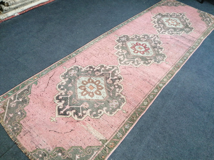 Beige Turkish Runner Rug 3' x 9' 5" Hand-Knotted detail