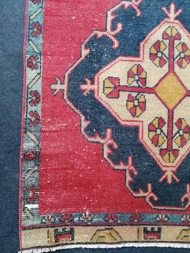 Beige Turkish Runner Rug 3' 7" x 10' 7" Hand-Knotted pattern