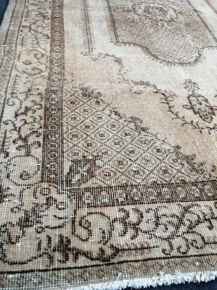 Turkish Oushak Runner Rug Hand-Knotted field