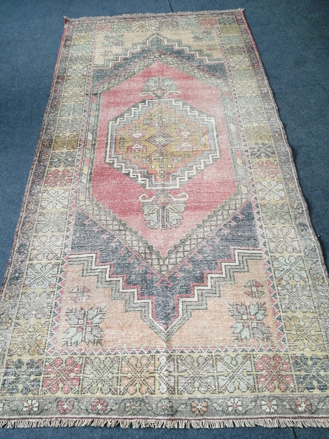 Beige Turkish Runner Rug 4' x 6' 1" Hand-Knotted field