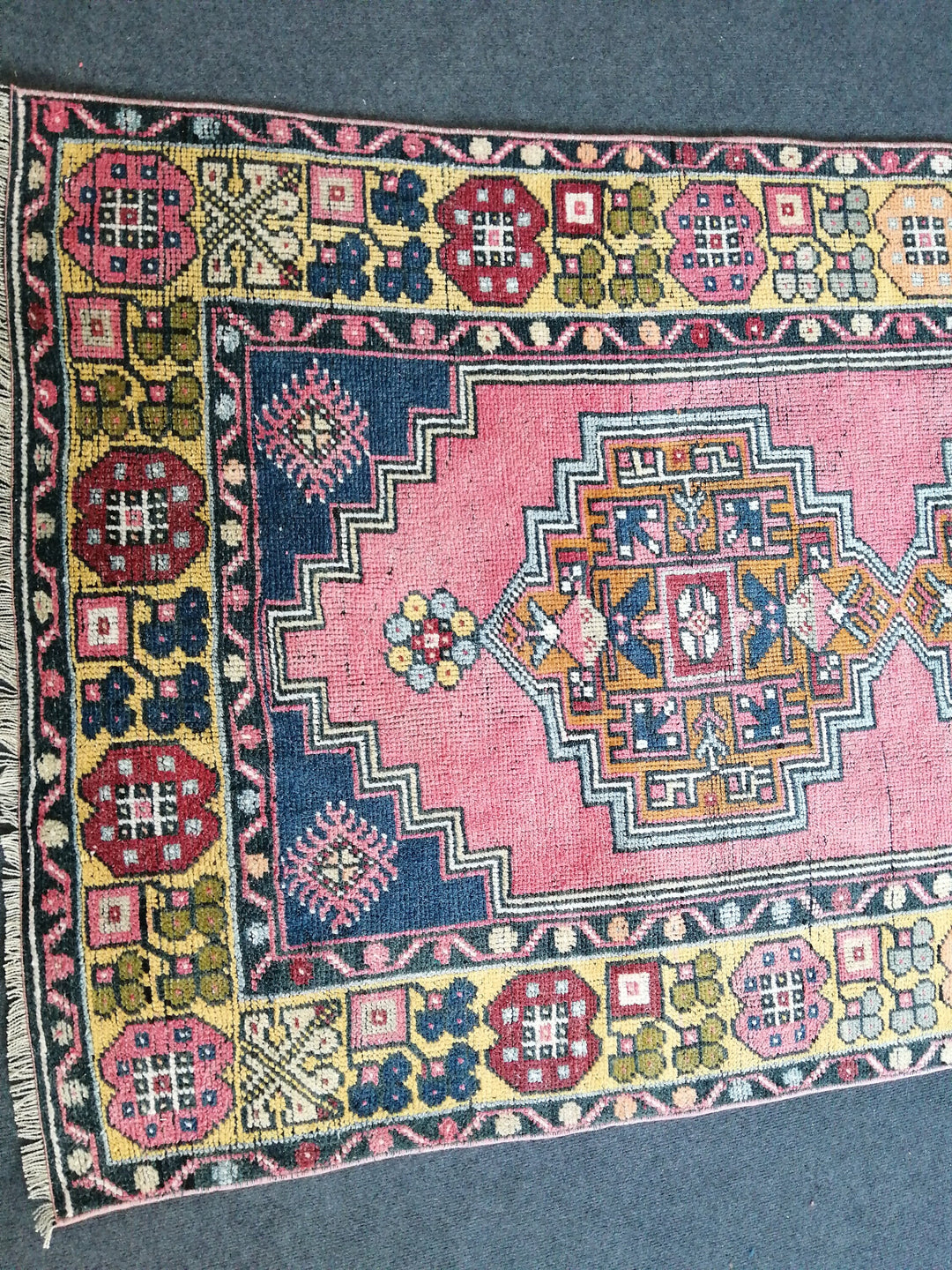 Beige Turkish Runner Rug 3' 8" x 6' 10" Hand-Knotted border