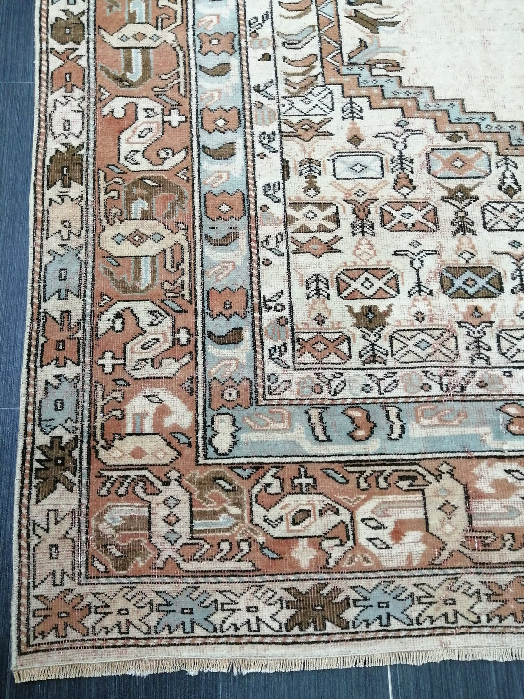 Beige Turkish Runner Rug 6' 6" x 9' 2" Hand-Knotted texture
