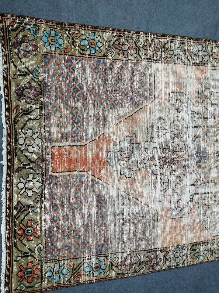 Beige Turkish Runner Rug 4' 4" x 9' Hand-Knotted close-up