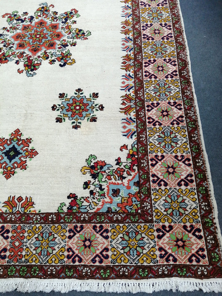 Beige Turkish Runner Rug 6' 6" x 9' 10" Hand-Knotted reverse