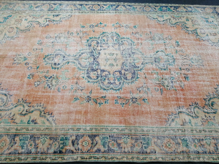 Beige Turkish Runner Rug 6' x 9' 7" Hand-Knotted reverse