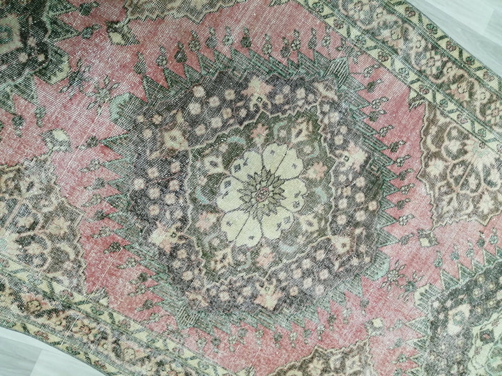 Beige Turkish Runner Rug 4' 8" x 12' 8" Hand-Knotted border