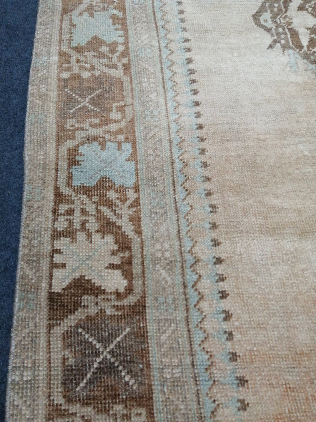 Beige Turkish Runner Rug 4' 1" x 12' 2" Hand-Knotted texture