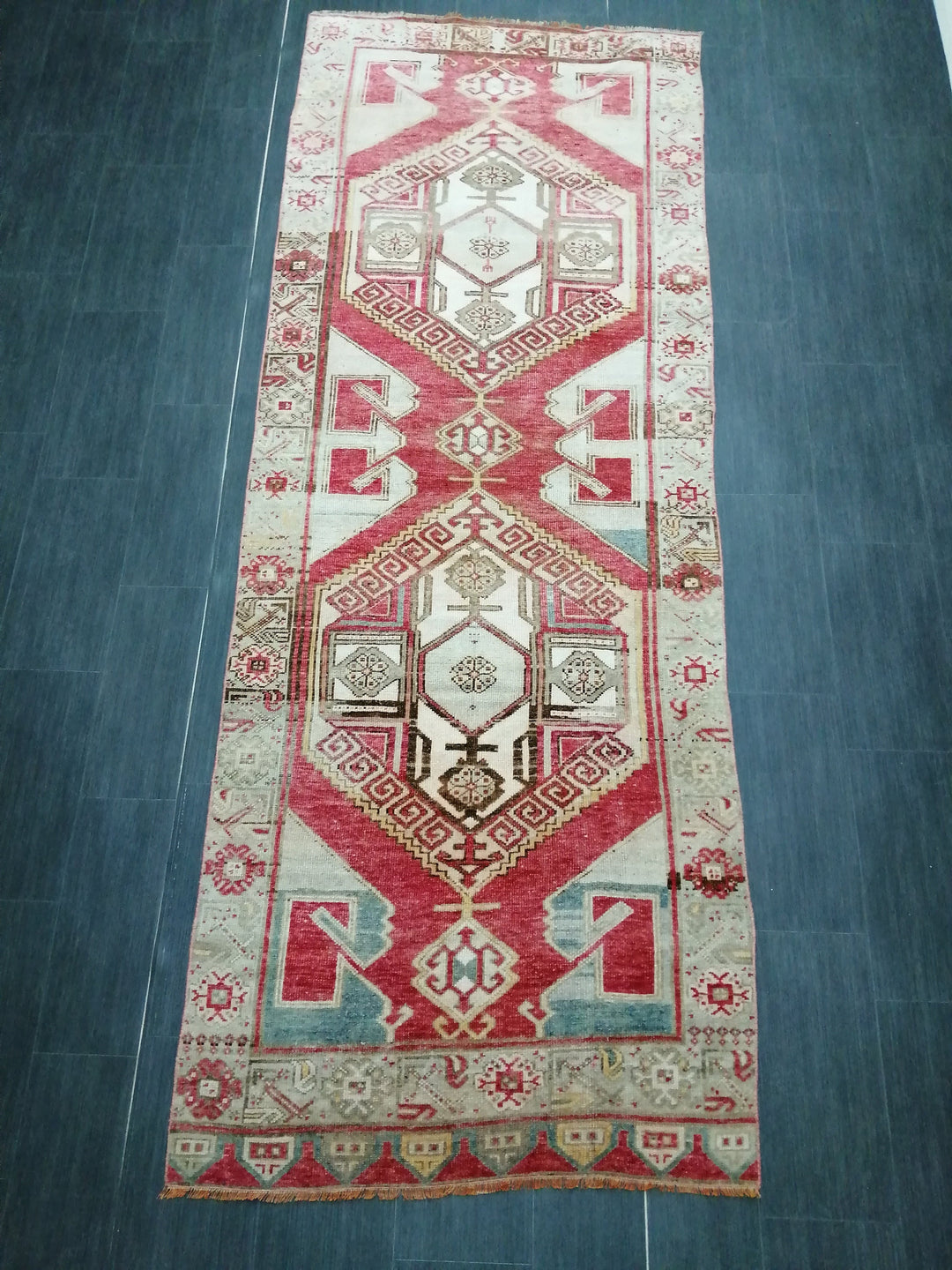 Beige Turkish Runner Rug 3' 7" x 9' 11" Hand-Knotted detail