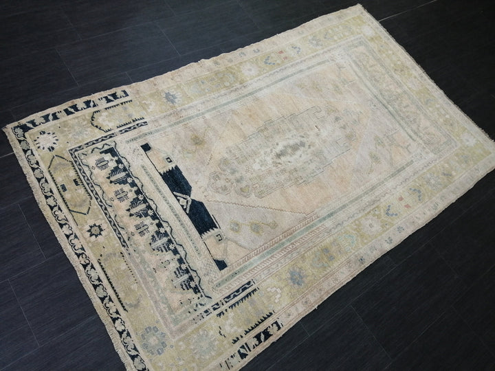 Beige Turkish Runner Rug 4' 1" x 6' 9" Hand-Knotted texture