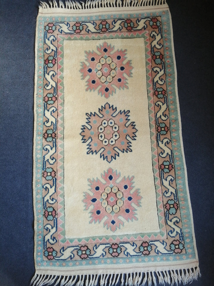 Beige Turkish Runner Rug 3' x 5' 2" Hand-Knotted close-up