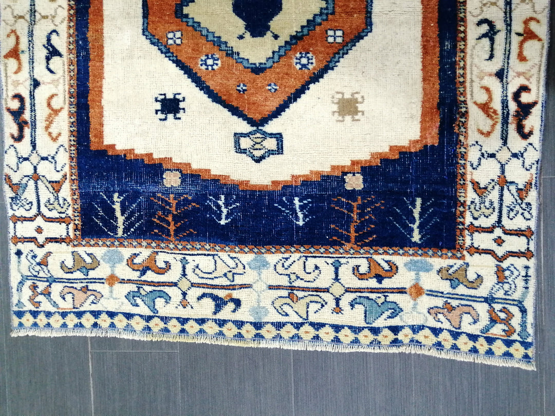 Beige Turkish Runner Rug 3' 8" x 4' 8" Hand-Knotted border