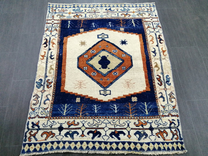 Beige Turkish Runner Rug 3' 8" x 4' 8" Hand-Knotted texture