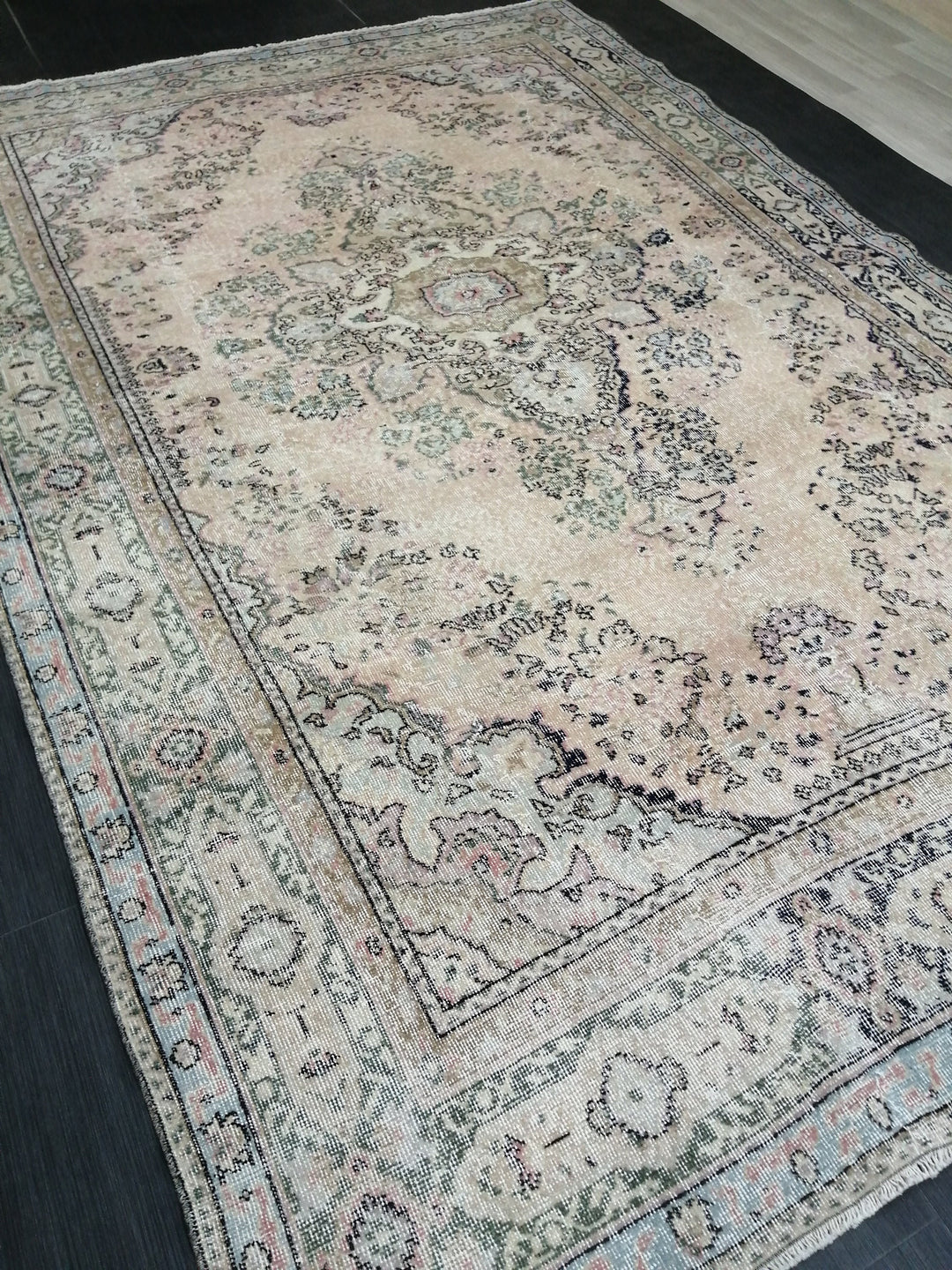 Cream Turkish Runner Rug 7' x 10' 3" Hand-Knotted | No. WR92716