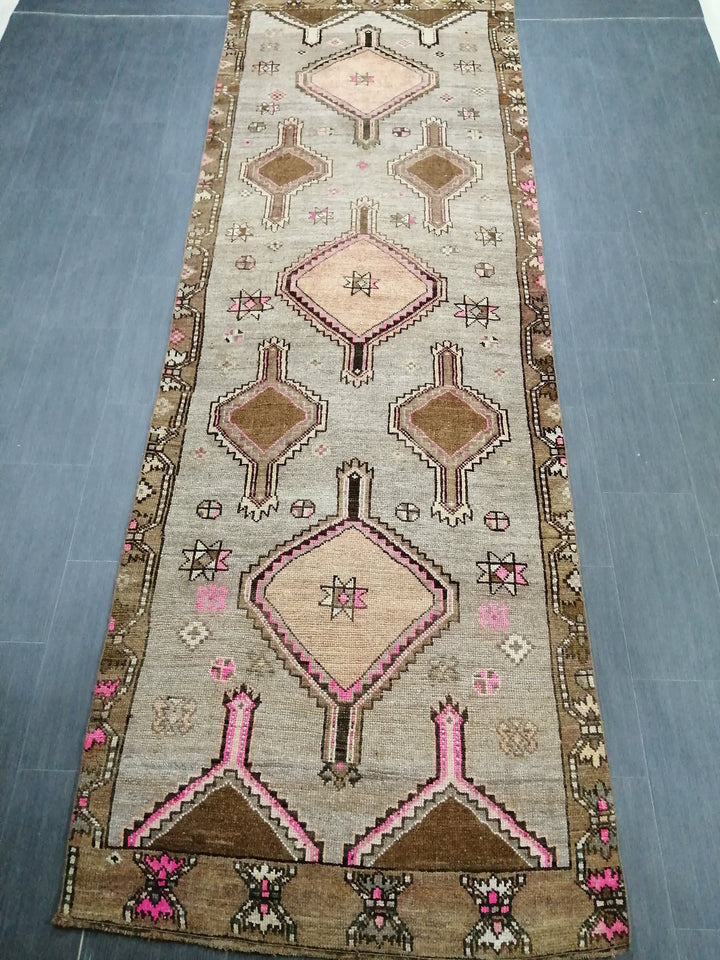 Beige Turkish Runner Rug 3' 9" x 11' 4" Hand-Knotted pattern