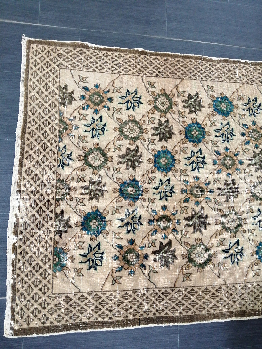 Beige Turkish Runner Rug 3' 3" x 5' 7" Hand-Knotted border