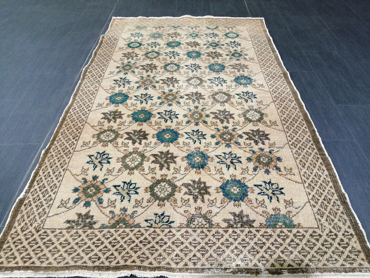 Beige Turkish Runner Rug 3' 3" x 5' 7" Hand-Knotted field