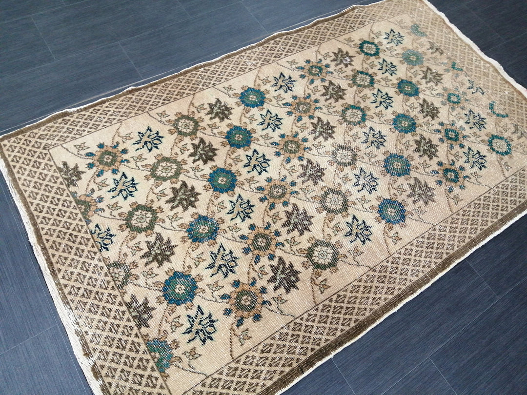 Beige Turkish Runner Rug 3' 3" x 5' 7" Hand-Knotted reverse