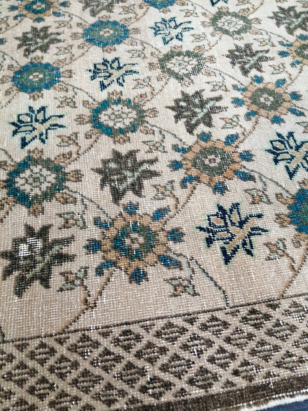 Beige Turkish Runner Rug 3' 3" x 5' 7" Hand-Knotted view 9