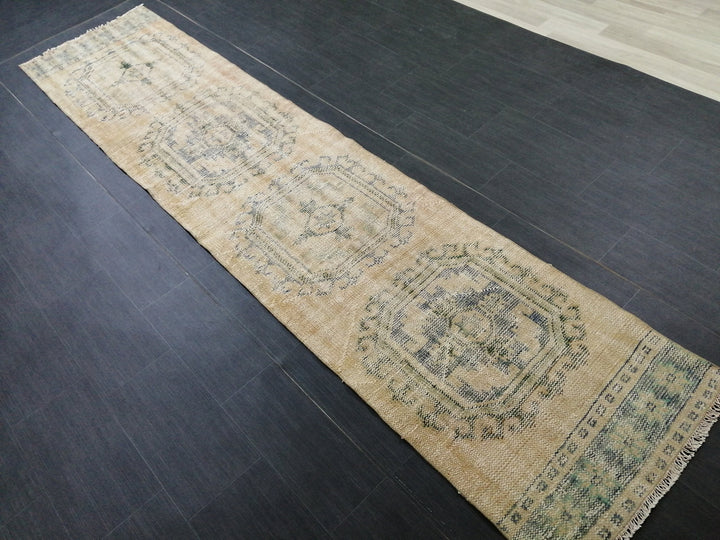 Beige Turkish Runner Rug 2' 6" x 11' Hand-Knotted | No. WR58917