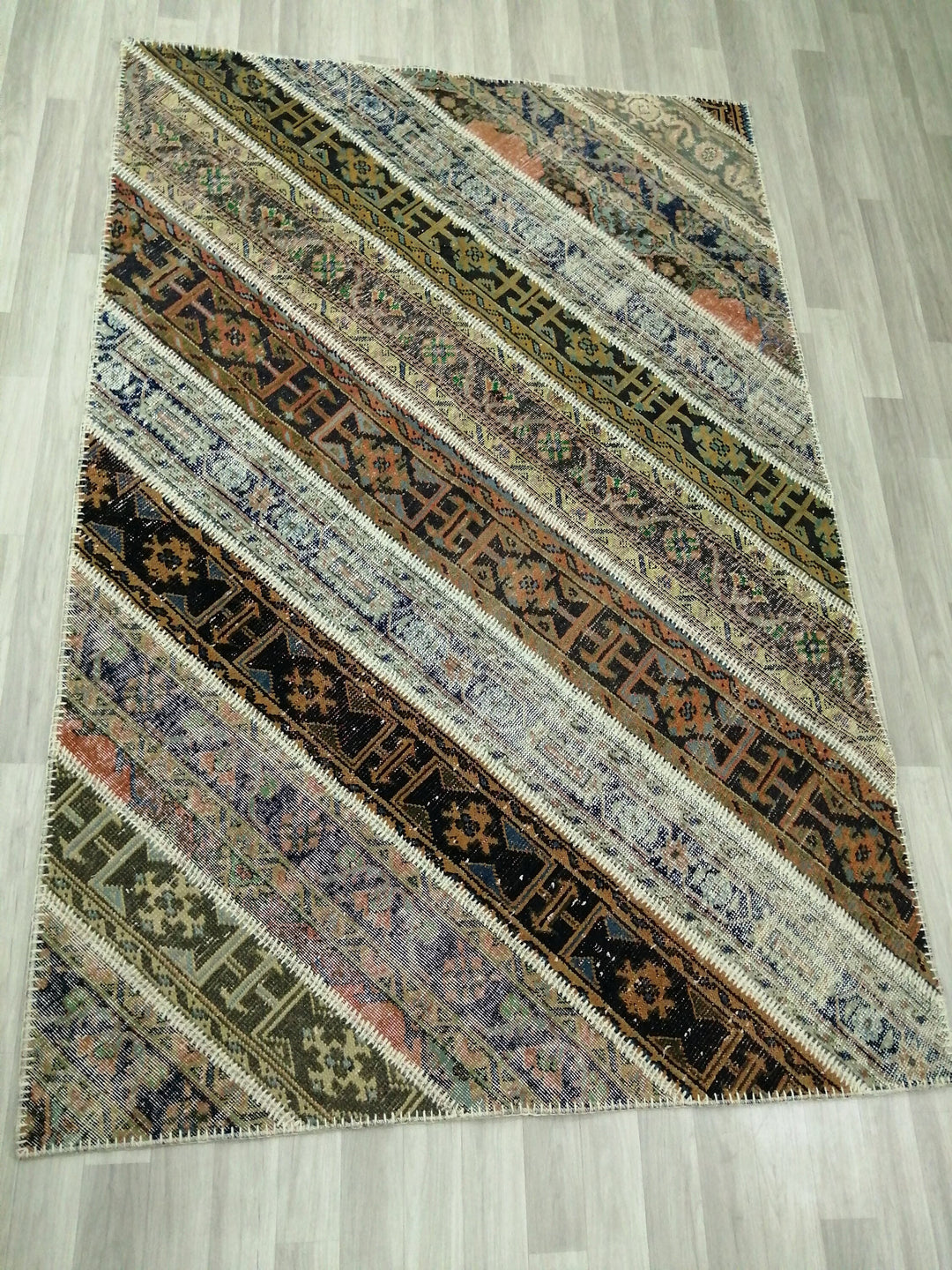 Rust Turkish Runner Rug 5' 3" x 7' 10" Hand-Knotted detail