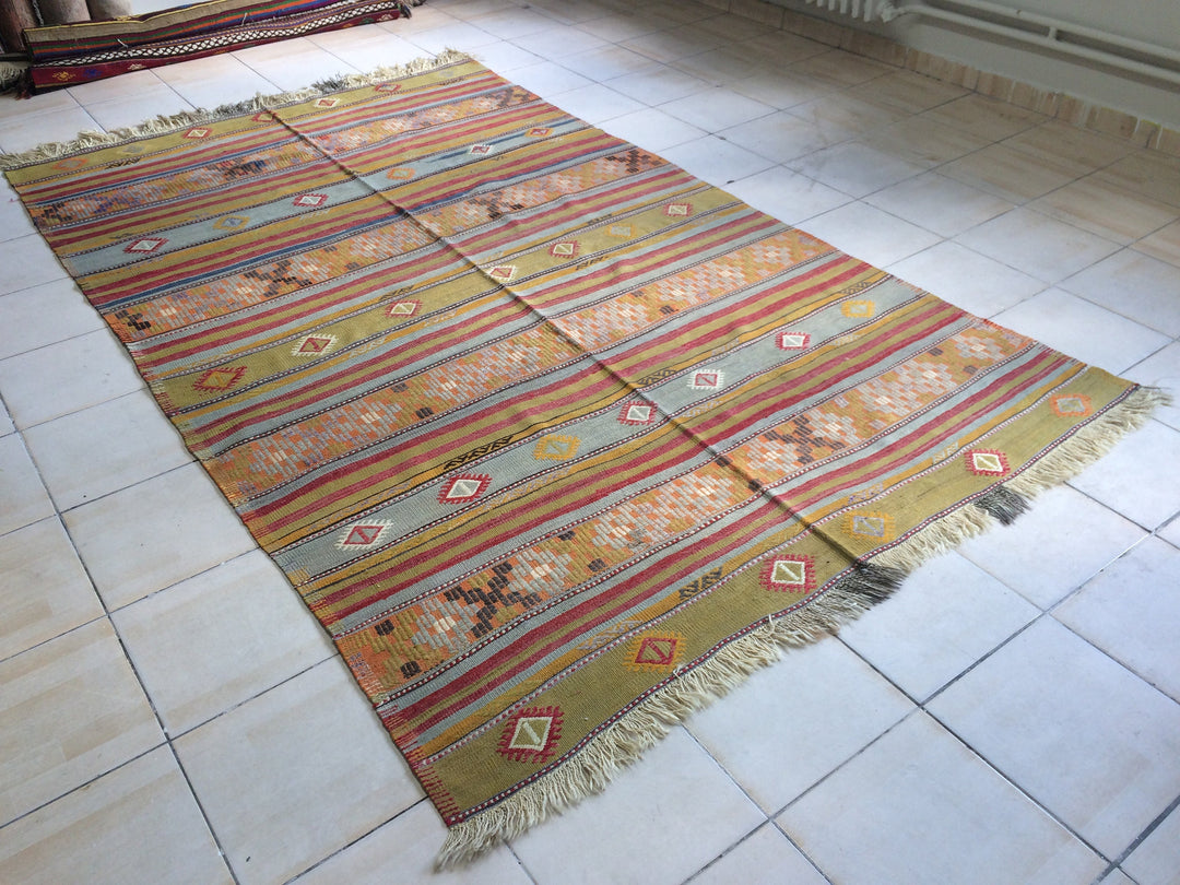 Turkish Runner Rug 5' 11" x 9' 10" Hand-Knotted