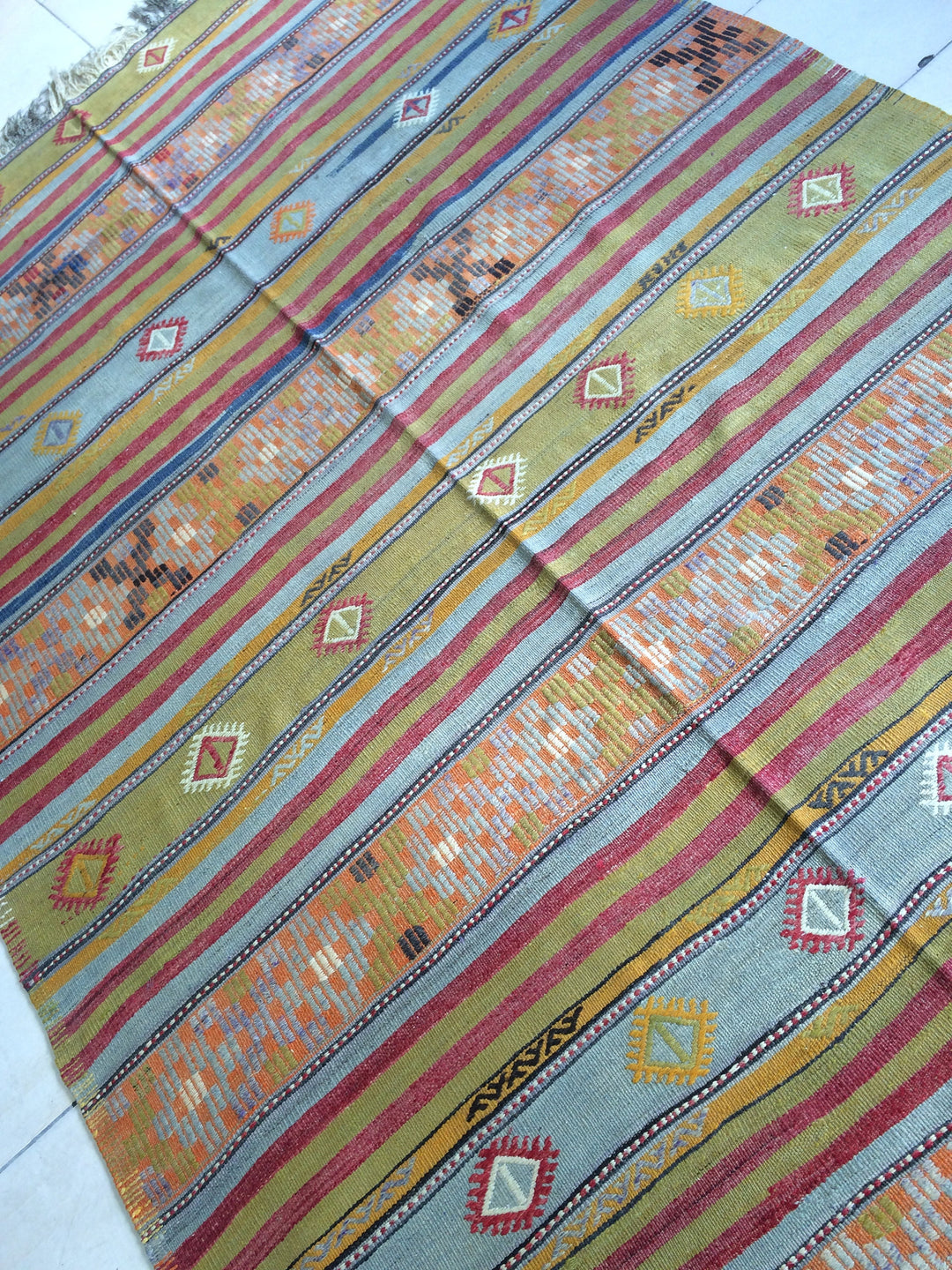 Turkish Runner Rug 5' 11" x 9' 10" Hand-Knotted field