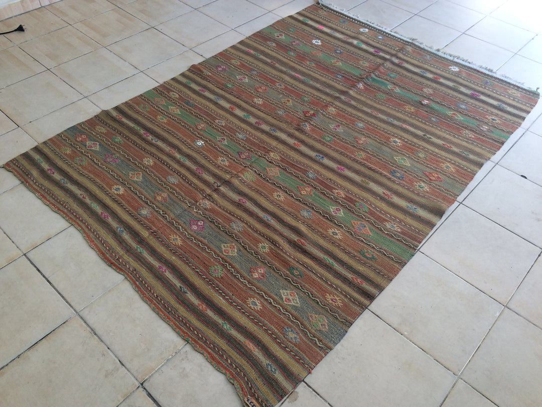 Turkish Runner Rug 5' x 7' Hand-Knotted view