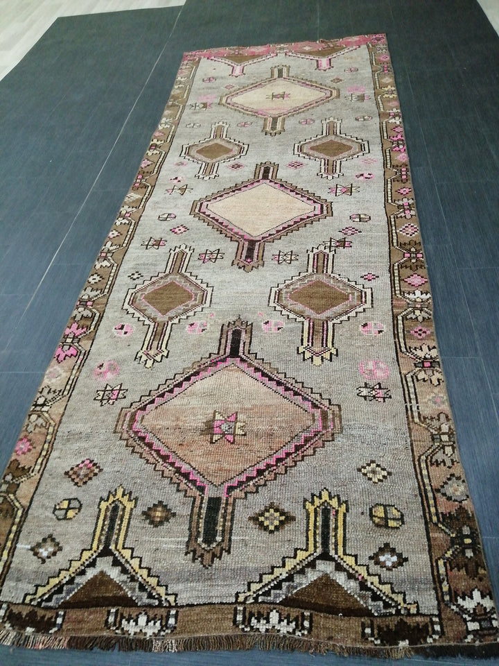 Beige Turkish Runner Rug 3' 10" x 10' 5" Hand-Knotted detail