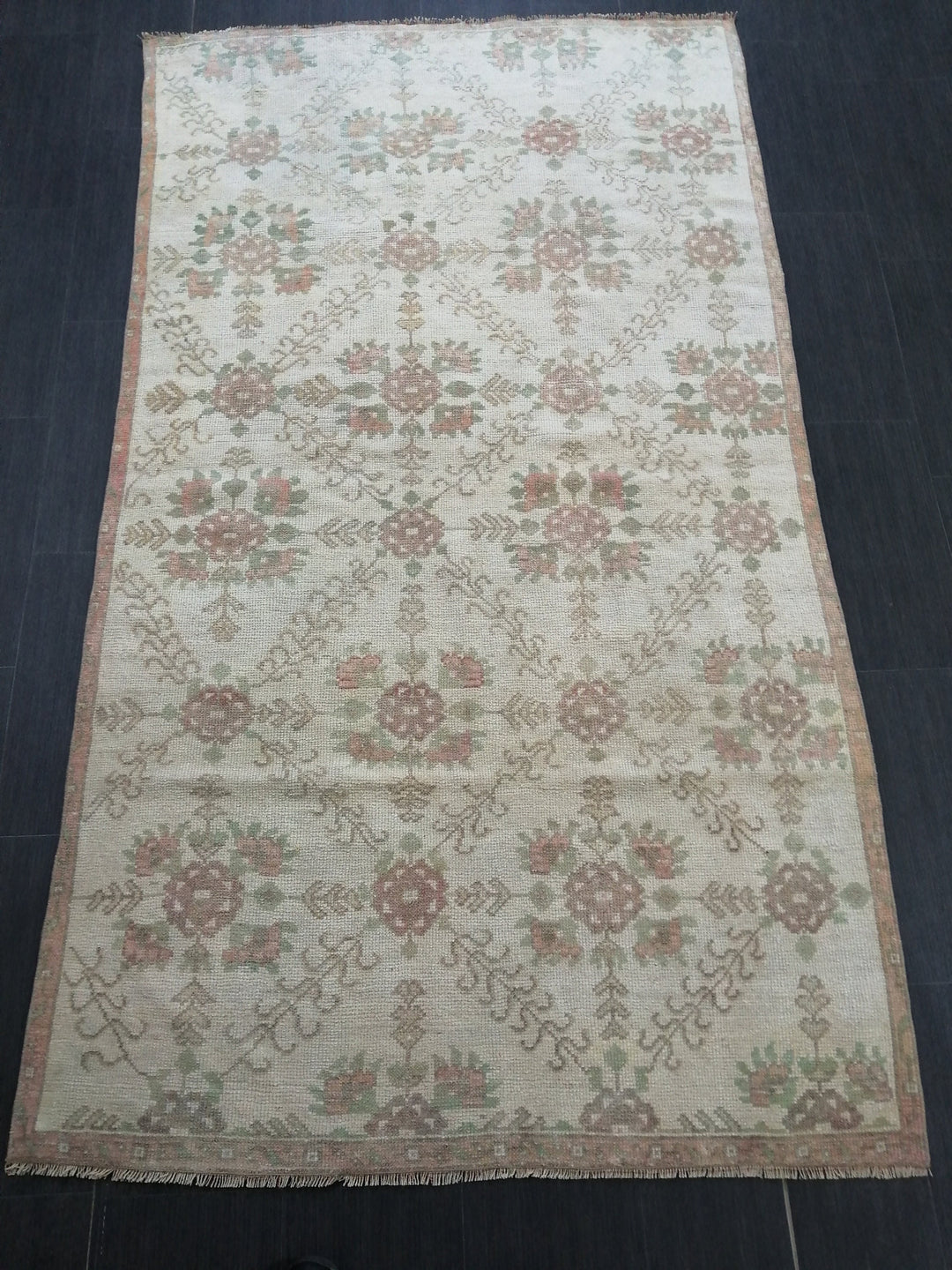 Beige Turkish Runner Rug 4' 3" x 7' 7" Hand-Knotted detail