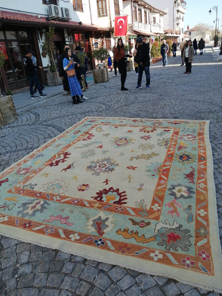 Beige Turkish Runner Rug 9' 2" x 12' 2" Hand-Knotted detail