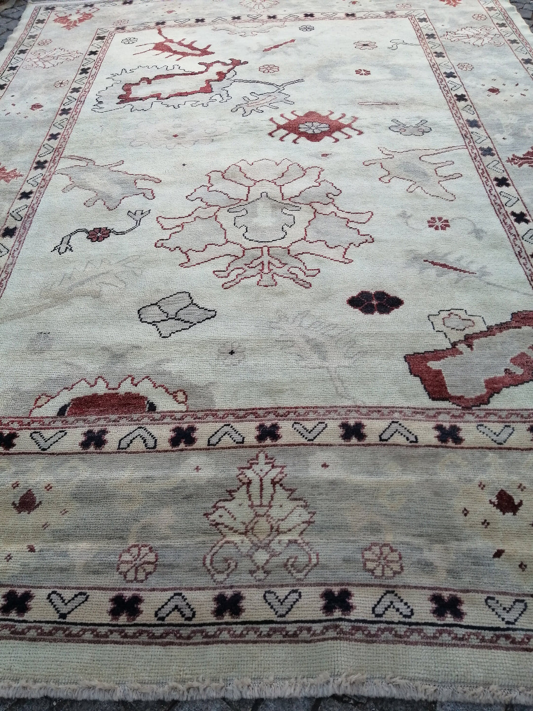 Beige Turkish Runner Rug 9' 1" x 12' Hand-Knotted field