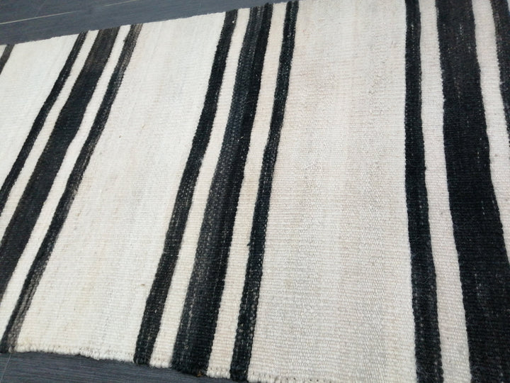 Turkish Runner Rug 2' 4" x 11' Hand-Knotted texture