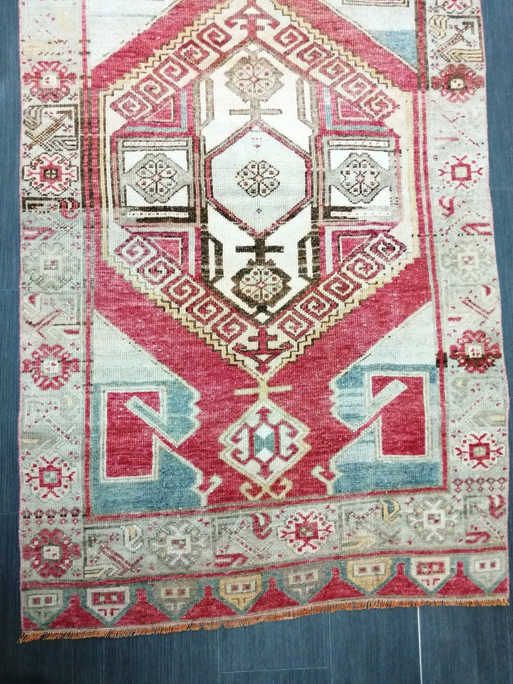 Beige Turkish Runner Rug 3' 7" x 9' 11" Hand-Knotted close-up