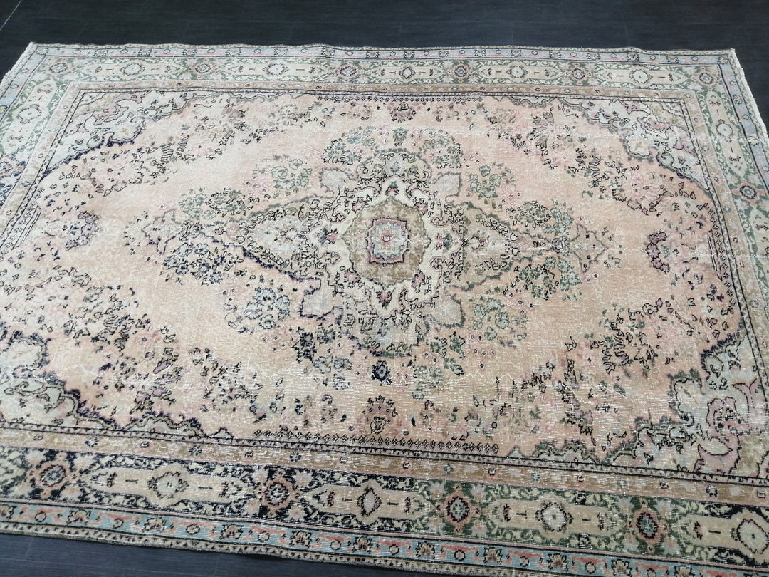 Cream Turkish Runner Rug 7' x 10' 3" Hand-Knotted | No. WR92716