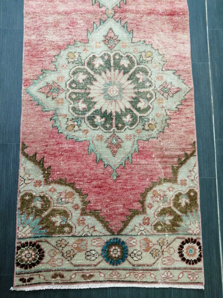 Beige Turkish Runner Rug 2' 5" x 9' 2" Hand-Knotted pattern