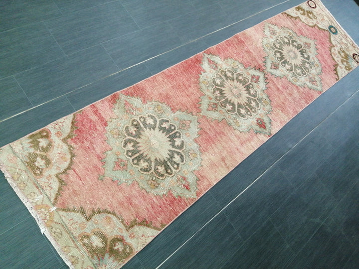Beige Turkish Runner Rug 2' 5" x 9' 2" Hand-Knotted texture