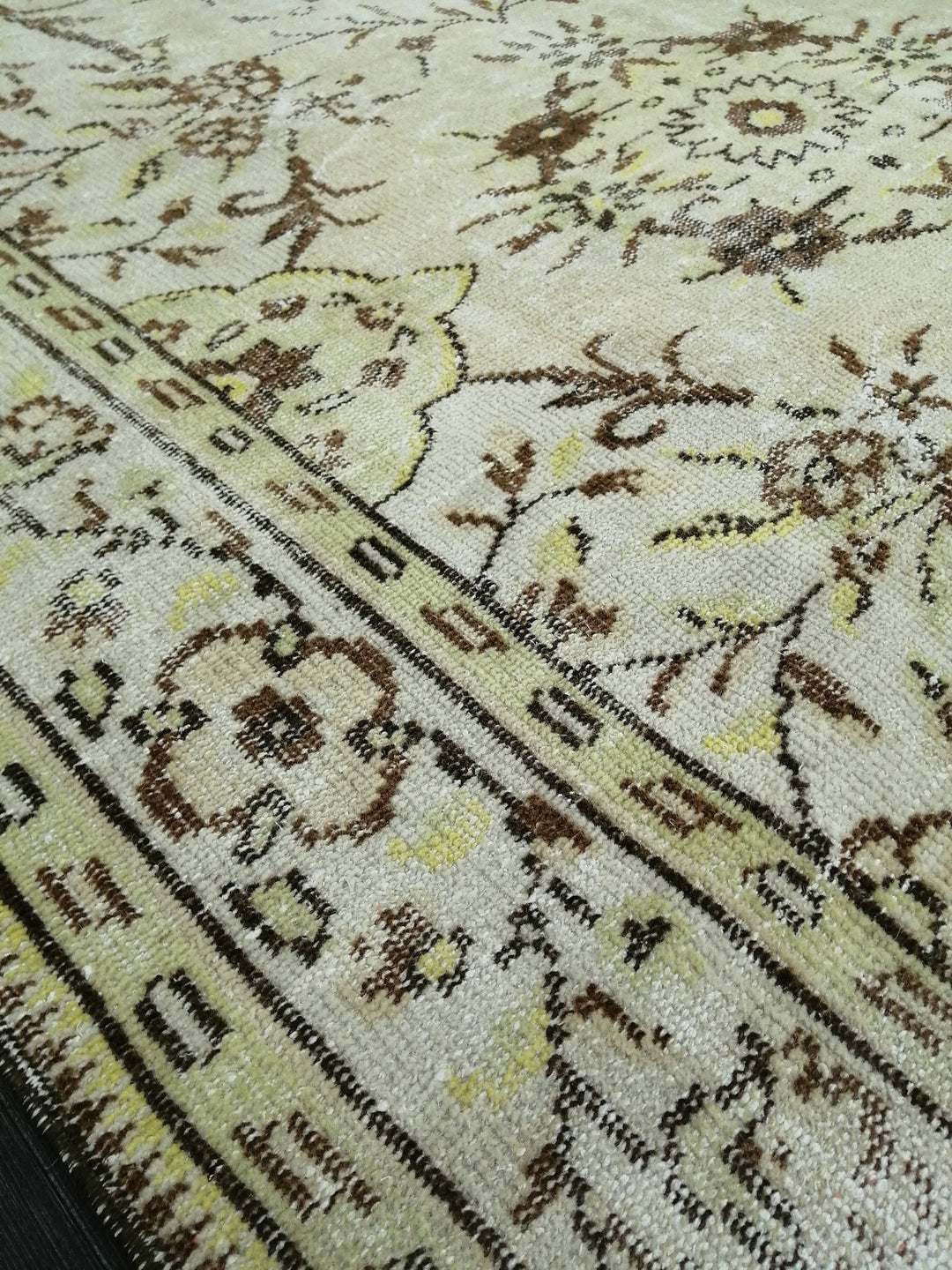Rust Turkish Runner Rug 6' x 9' 1" Hand-Knotted field