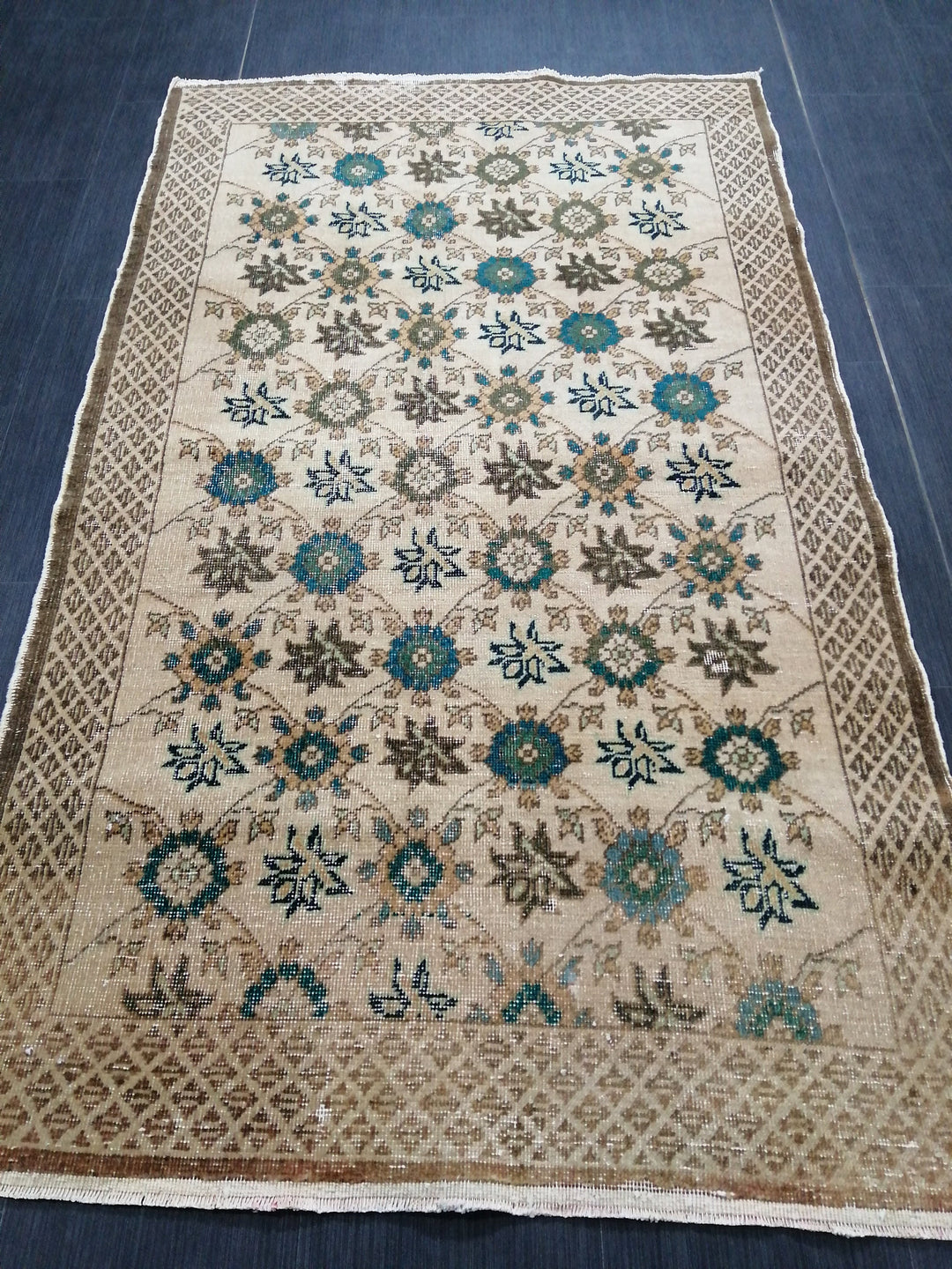 Beige Turkish Runner Rug 3' 3" x 5' 7" Hand-Knotted pattern