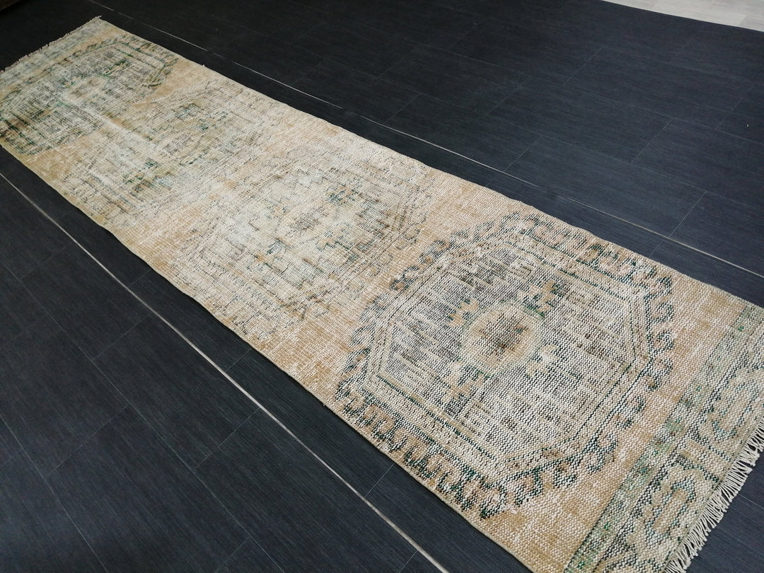 Beige Turkish Runner Rug 2' 7" x 10' 9" Hand-Knotted texture