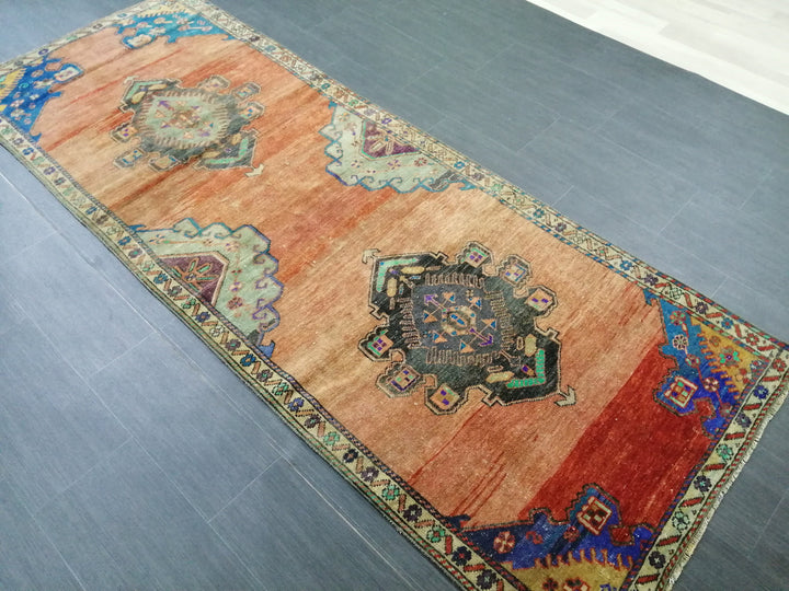 Beige Turkish Runner Rug 3' 3" x 8' 6" Hand-Knotted border