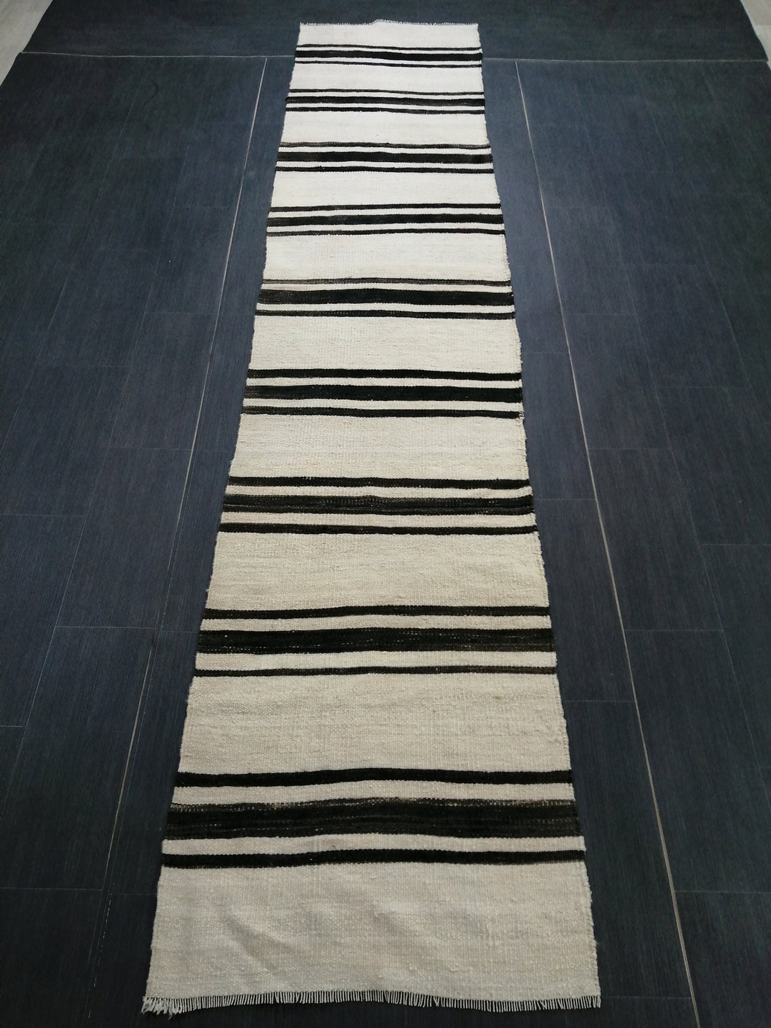 Turkish Runner Rug 2' 4" x 11' Hand-Knotted detail