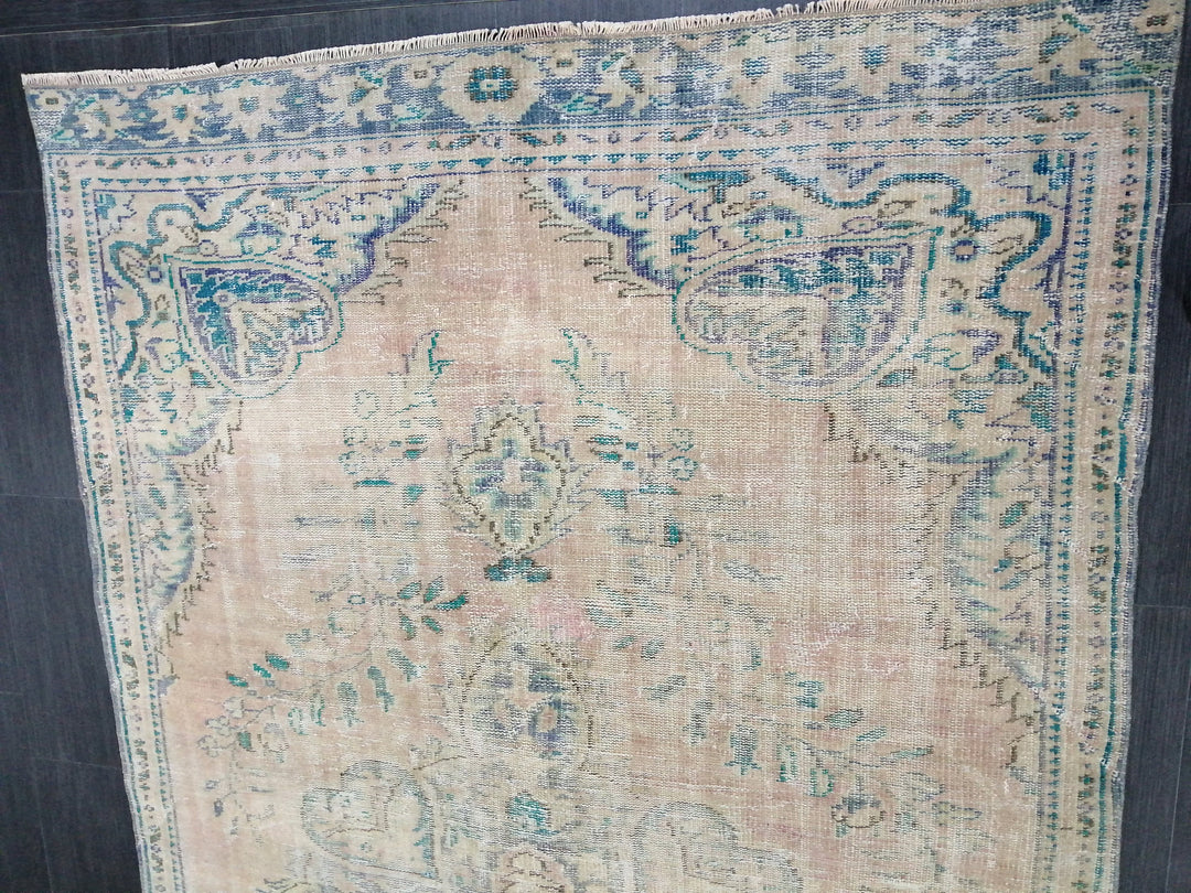 Rust Turkish Runner Rug 5' 5" x 9' 6" Hand-Knotted field