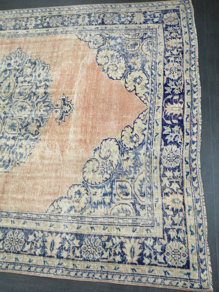 Muted Runner Rug 7' 7" x 10' 9" - No. WR99191