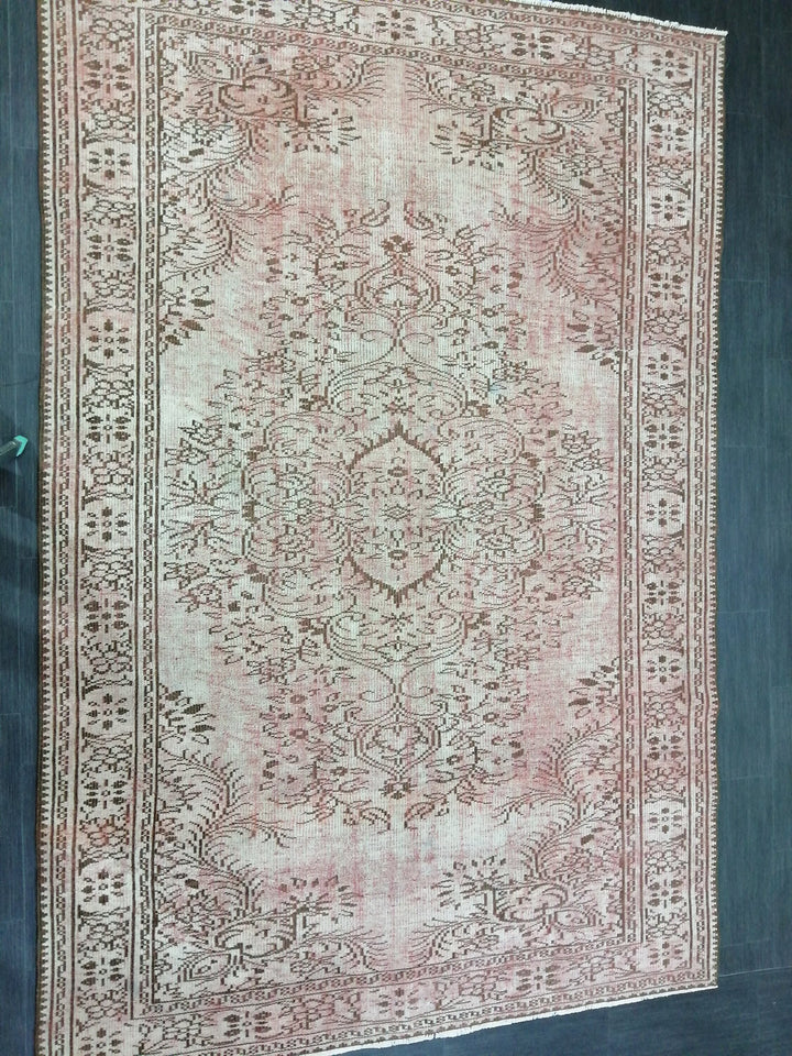 Green Turkish Oushak Rug 6' 2" x 9' 4" Hand-Knotted | No. WR47639