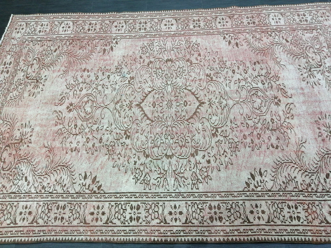 Green Turkish Oushak Rug 6' 2" x 9' 4" Hand-Knotted | No. WR47639