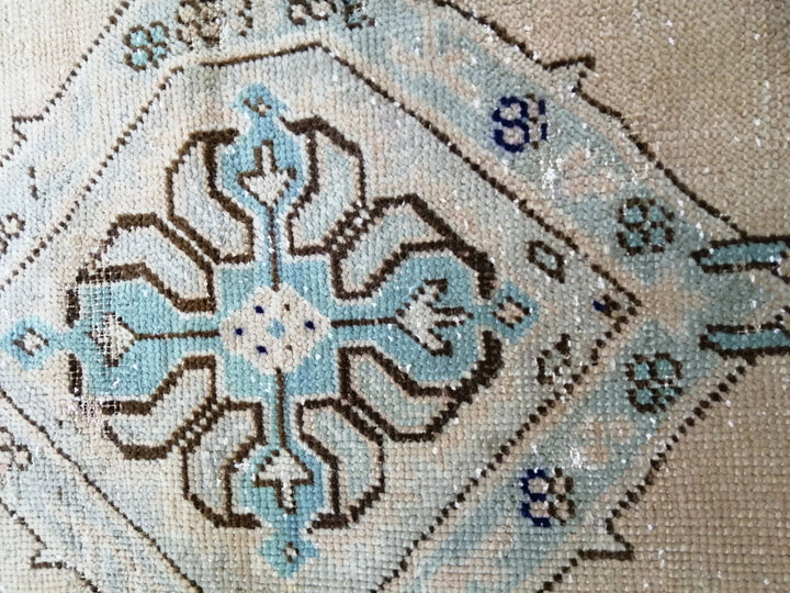 Beige Turkish Runner Rug 2' 6" x 6' 7" Hand-Knotted close-up
