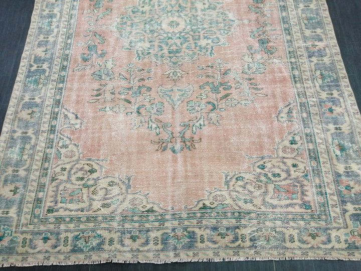 Turkish Oushak Rug 7' 5" x 10' 8" Hand-Knotted close-up