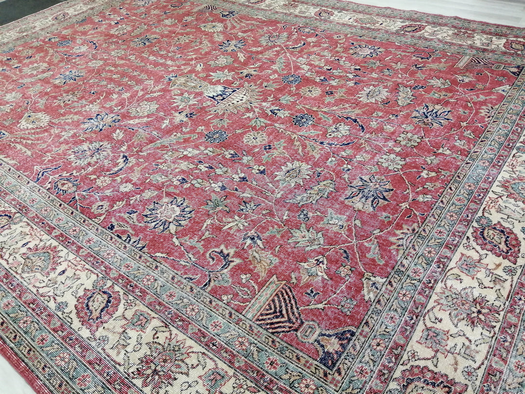 Beige Turkish Runner Rug 9' 11" x 13' 5" Hand-Knotted texture